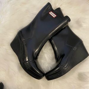 Hunter wedge rain boot size 8